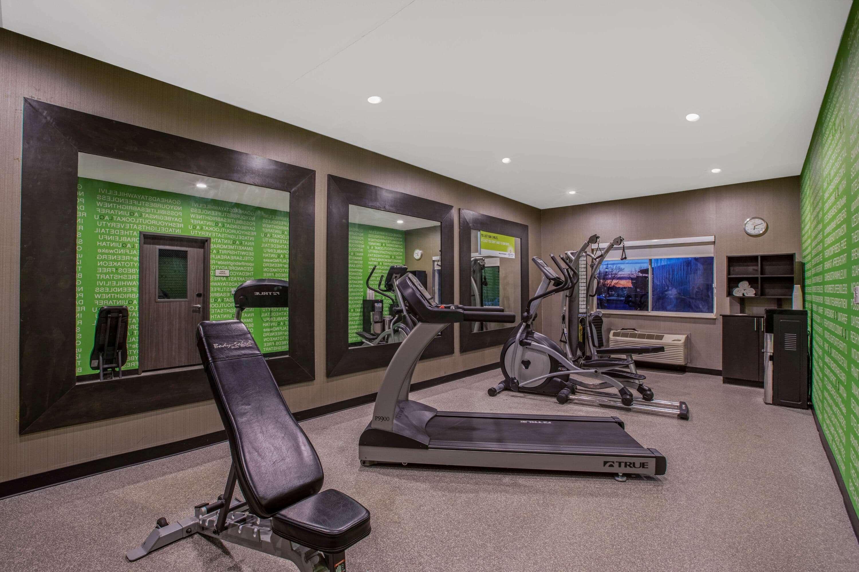 La Quinta By Wyndham Fayetteville Buitenkant foto