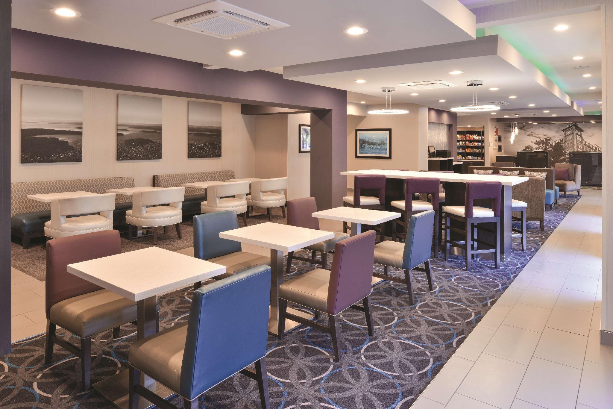 La Quinta By Wyndham Fayetteville Buitenkant foto