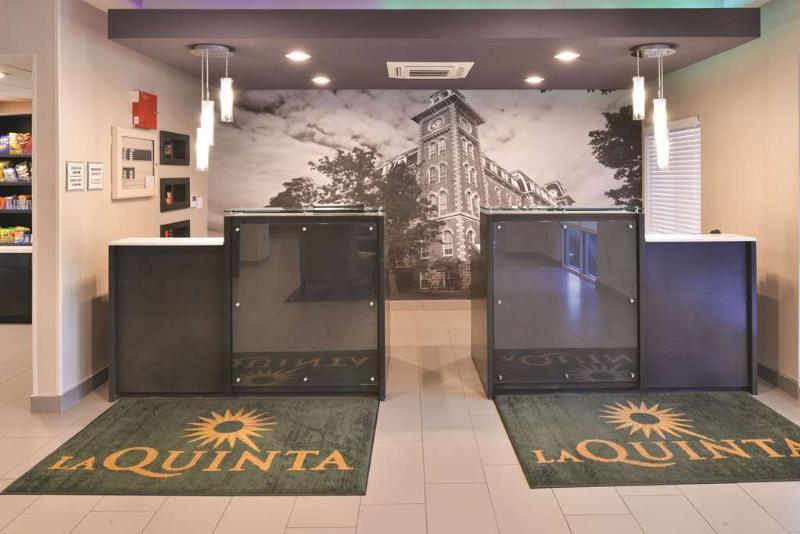 La Quinta By Wyndham Fayetteville Buitenkant foto
