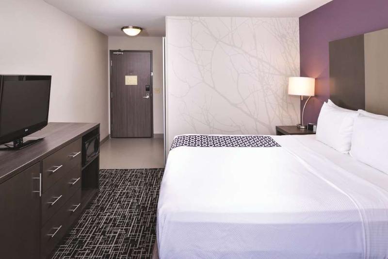 La Quinta By Wyndham Fayetteville Buitenkant foto