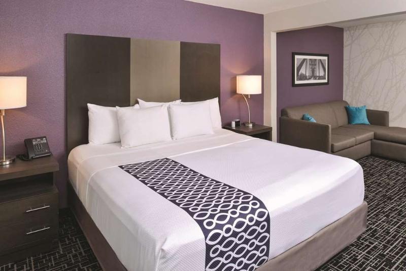 La Quinta By Wyndham Fayetteville Buitenkant foto